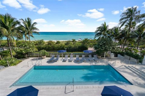 Condominio en venta en Miami Beach, Florida, 3 dormitorios, 198.16 m2 № 1861083 - foto 9