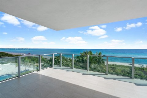 Condominio en venta en Miami Beach, Florida, 3 dormitorios, 198.16 m2 № 1861083 - foto 8