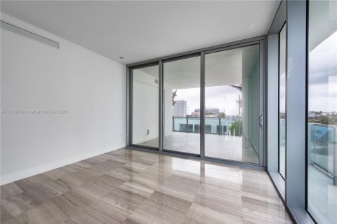 Condominio en venta en Miami Beach, Florida, 3 dormitorios, 198.16 m2 № 1861083 - foto 20