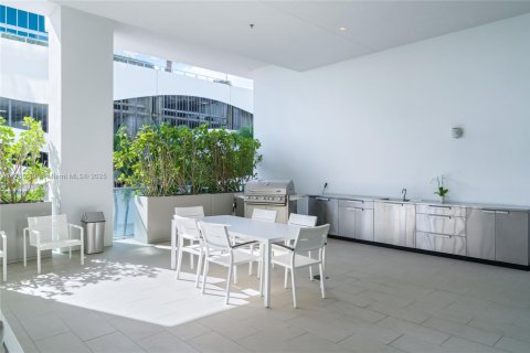 Condominio en venta en Miami Beach, Florida, 3 dormitorios, 198.16 m2 № 1861083 - foto 26