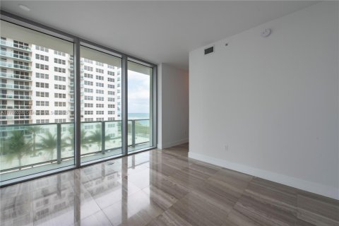 Condominio en venta en Miami Beach, Florida, 3 dormitorios, 198.16 m2 № 1861083 - foto 22