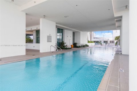 Condominio en venta en Miami Beach, Florida, 3 dormitorios, 198.16 m2 № 1861083 - foto 30