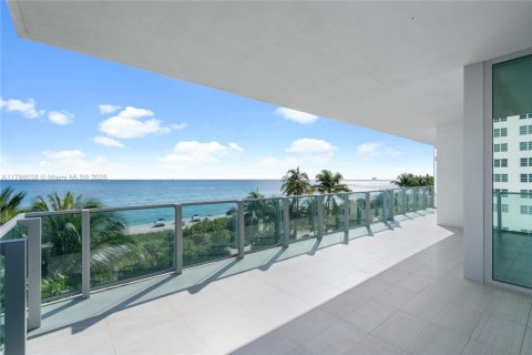 Condominio en venta en Miami Beach, Florida, 3 dormitorios, 198.16 m2 № 1861083 - foto 6
