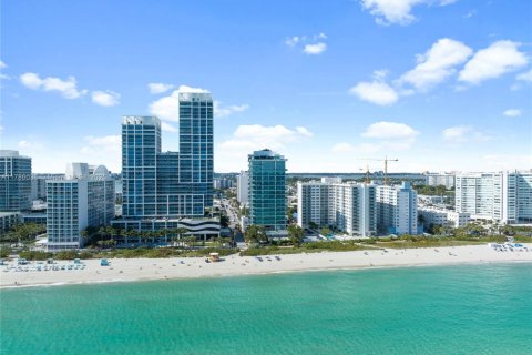 Condominio en venta en Miami Beach, Florida, 3 dormitorios, 198.16 m2 № 1861083 - foto 25
