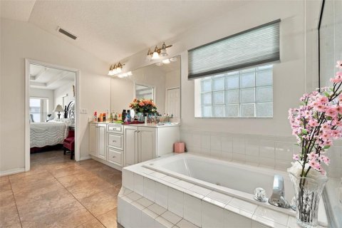 Купить виллу или дом в Палм-Кост, Флорида 8 комнат, 169.08м2, № 2431665 - фото 17