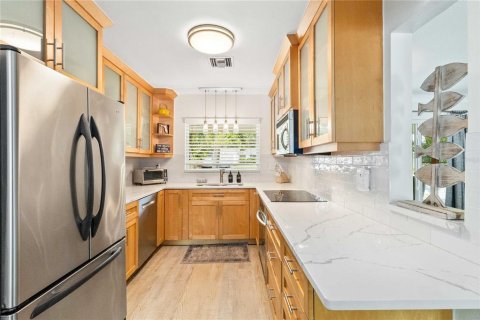 Casa en venta en Sarasota, Florida, 2 dormitorios, 120.4 m2 № 1875978 - foto 12