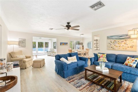 Casa en venta en Sarasota, Florida, 2 dormitorios, 120.4 m2 № 1875978 - foto 5