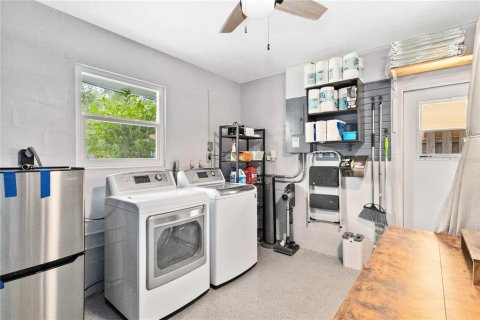 Casa en venta en Sarasota, Florida, 2 dormitorios, 120.4 m2 № 1875978 - foto 30