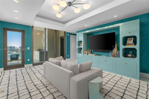 Condo in Sunny Isles Beach, Florida, 4 bedrooms  № 1707457 - photo 11