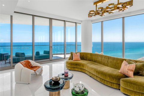 Condo in Sunny Isles Beach, Florida, 4 bedrooms  № 1707457 - photo 3