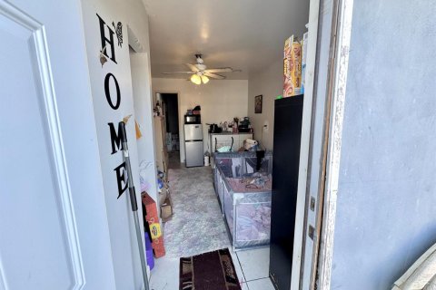 House in Pompano Beach, Florida 3 bedrooms, 157.66 sq.m. № 2084210 - photo 6