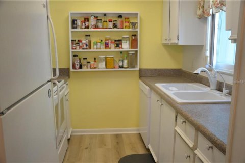 Copropriété à vendre à Clearwater, Floride: 2 chambres, 82.96 m2 № 2167526 - photo 8