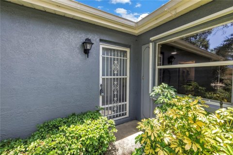 House in Seminole, Florida 3 bedrooms, 107.21 sq.m. № 1790068 - photo 2