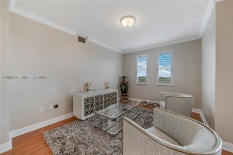 Condo in Miami, Florida, 2 bedrooms  № 2068113 - photo 6