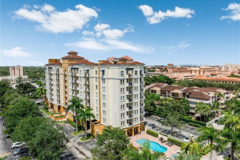 Condo in Miami, Florida, 2 bedrooms  № 2068113 - photo 26