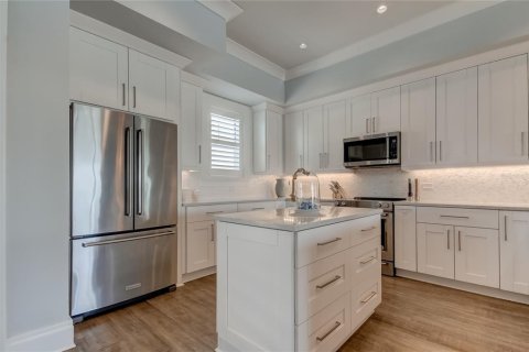 Adosado en venta en Clearwater, Florida, 3 dormitorios, 236.99 m2 № 2351690 - foto 6