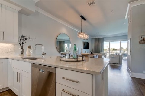 Adosado en venta en Clearwater, Florida, 3 dormitorios, 236.99 m2 № 2351690 - foto 7