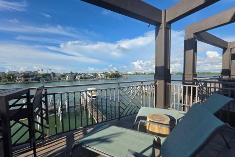 Adosado en venta en Clearwater, Florida, 3 dormitorios, 236.99 m2 № 2351690 - foto 14