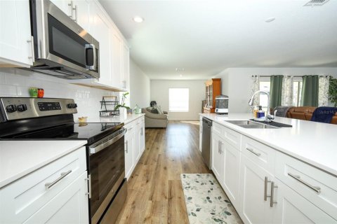 Villa ou maison à vendre à Mount Dora, Floride: 5 chambres, 241.45 m2 № 2405567 - photo 9