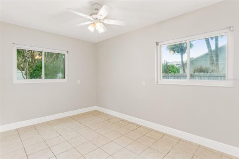 Apartamento en alquiler en Indian Rocks Beach, Florida, 2 dormitorios, 67.73 m2 № 1911895 - foto 18