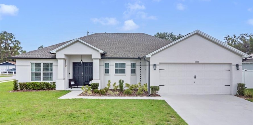 Villa ou maison à Lake Hamilton, Floride 3 chambres, 162.67 m2 № 2348079