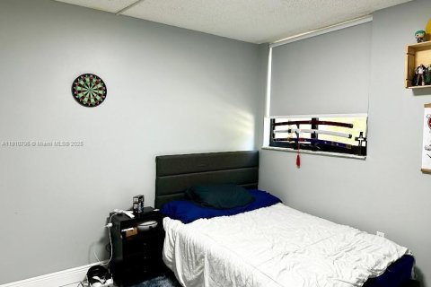 Купить кондоминиум в Майами, Флорида 2 спальни, 87.89м2, № 1967474 - фото 10