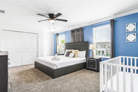 Casa en venta en Kissimmee, Florida, 6 dormitorios, 349.31 m2 № 1722369 - foto 19