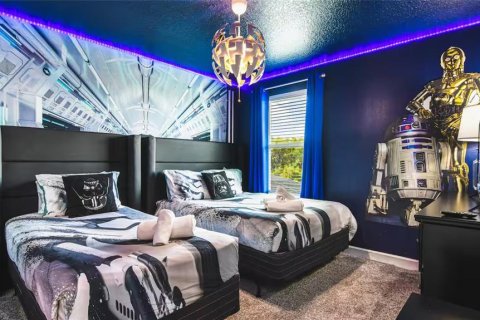 Casa en venta en Kissimmee, Florida, 6 dormitorios, 349.31 m2 № 1722369 - foto 11