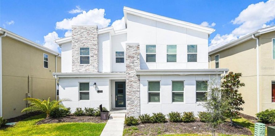 Casa en Kissimmee, Florida 6 dormitorios, 349.31 m2 № 1722369