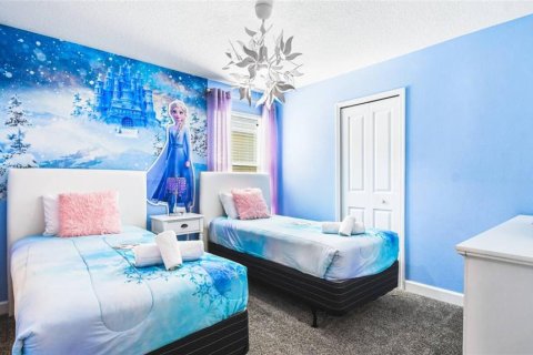 Casa en venta en Kissimmee, Florida, 6 dormitorios, 349.31 m2 № 1722369 - foto 22