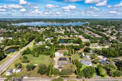 House in Altamonte Springs, Florida 5 bedrooms, 323.49 sq.m. № 2101091 - photo 10