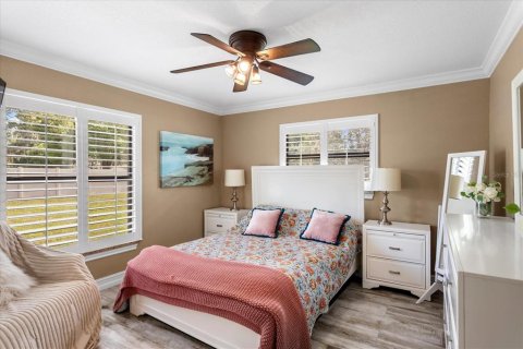House in Altamonte Springs, Florida 5 bedrooms, 323.49 sq.m. № 2101091 - photo 23