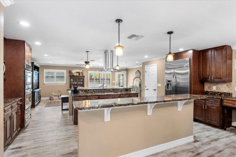 House in Altamonte Springs, Florida 5 bedrooms, 323.49 sq.m. № 2101091 - photo 3