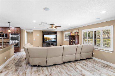 House in Altamonte Springs, Florida 5 bedrooms, 323.49 sq.m. № 2101091 - photo 21
