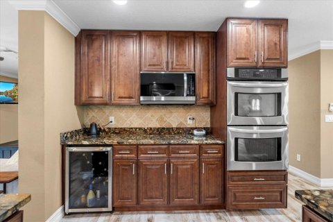 House in Altamonte Springs, Florida 5 bedrooms, 323.49 sq.m. № 2101091 - photo 26
