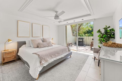 Touwnhouse à louer à Miami, Floride: 2 chambres, 120.77 m2 № 2424600 - photo 10