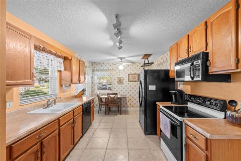 House in Lakeland, Florida 2 bedrooms, 105.17 sq.m. № 1901567 - photo 11