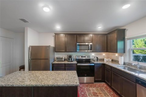 Townhouse in Tavares, Florida 3 bedrooms, 166.95 sq.m. № 1511322 - photo 11
