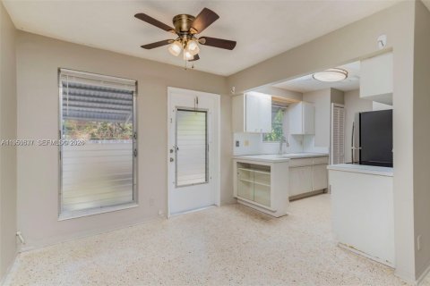 Снять в аренду кондоминиум в Холливуд, Флорида 1 спальня, 55м2, № 2008290 - фото 5