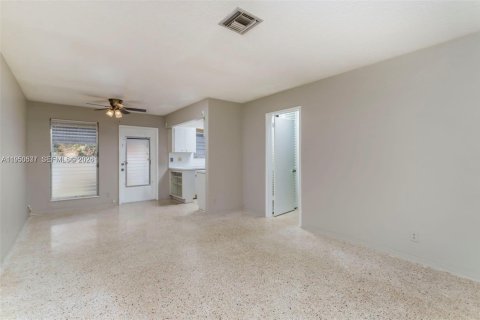 Снять в аренду кондоминиум в Холливуд, Флорида 1 спальня, 55м2, № 2008290 - фото 4