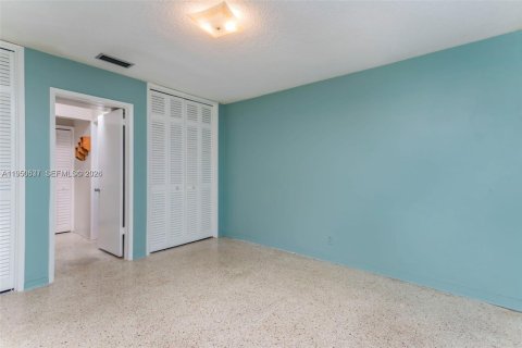 Снять в аренду кондоминиум в Холливуд, Флорида 1 спальня, 55м2, № 2008290 - фото 12