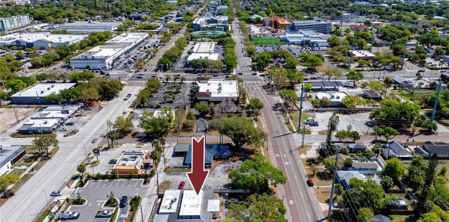 Commercial property in Saint Petersburg, Florida 338.26 sq.m. № 2092562