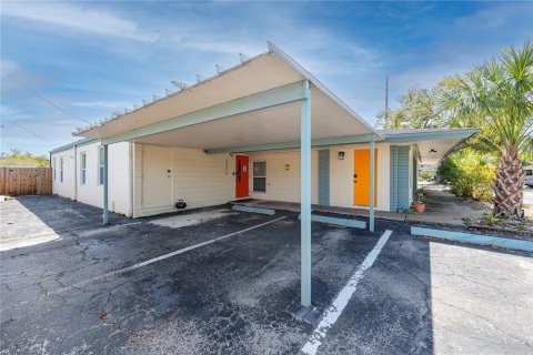 Commercial property in Saint Petersburg, Florida 338.26 sq.m. № 2092562 - photo 21