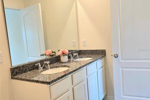 Townhouse in Davenport, Florida 3 bedrooms, 155.43 sq.m. № 1852759 - photo 26