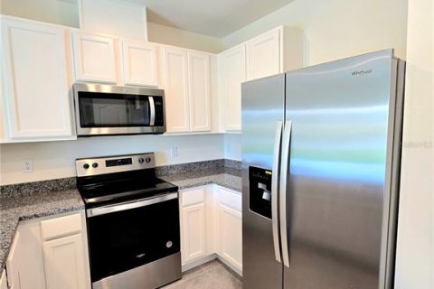 Townhouse in Davenport, Florida 3 bedrooms, 155.43 sq.m. № 1852759 - photo 7