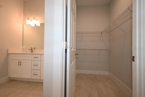 House in Dade City, Florida 3 bedrooms, 148.64 sq.m. № 1685044 - photo 18