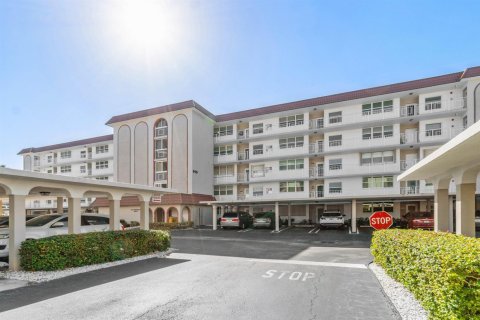 Condo à Delray Beach, Floride, 2 chambres  № 2286746