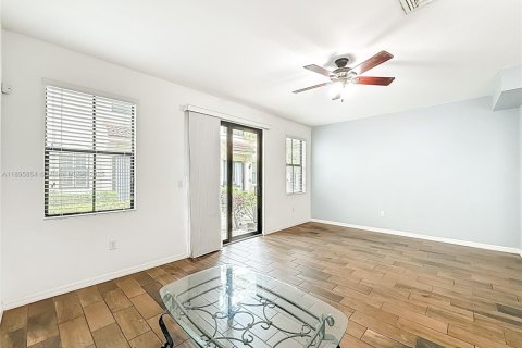 Купить таунхаус в Помпано-Бич, Флорида 3 спальни, 131.92м2, № 1951914 - фото 18