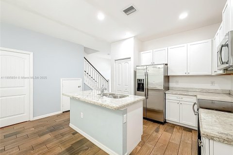 Купить таунхаус в Помпано-Бич, Флорида 3 спальни, 131.92м2, № 1951914 - фото 13