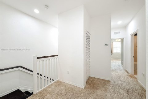 Купить таунхаус в Помпано-Бич, Флорида 3 спальни, 131.92м2, № 1951914 - фото 25